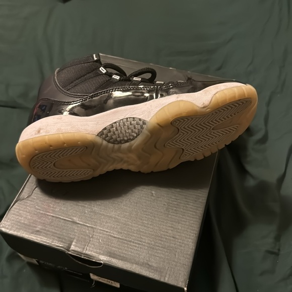 Jordan 11s - Picture 4 of 4